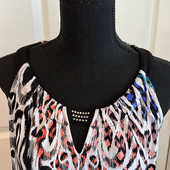 Printed sleeveless shirt with round neckline - Picture 2 of 4